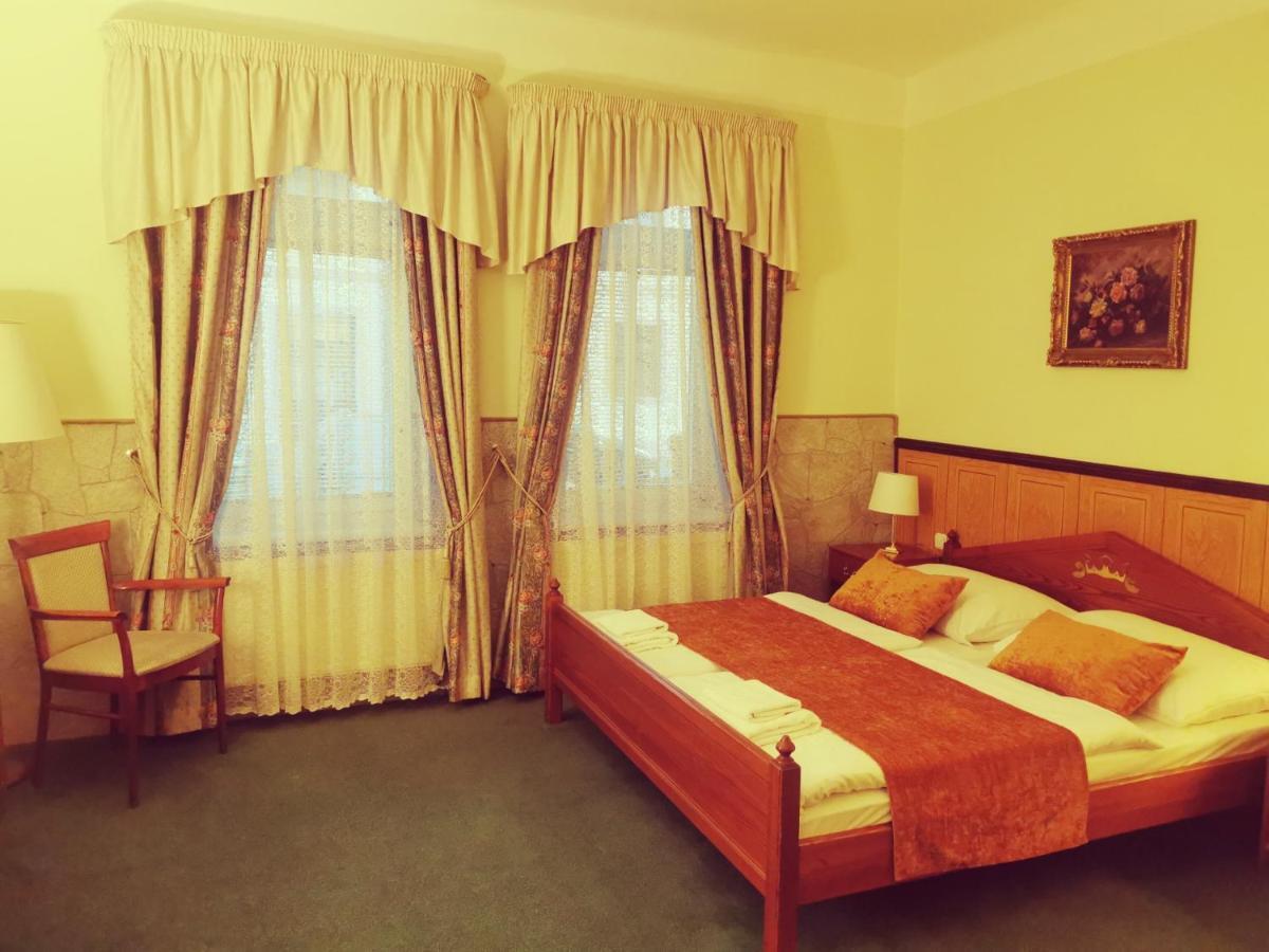 Dreibettzimmer