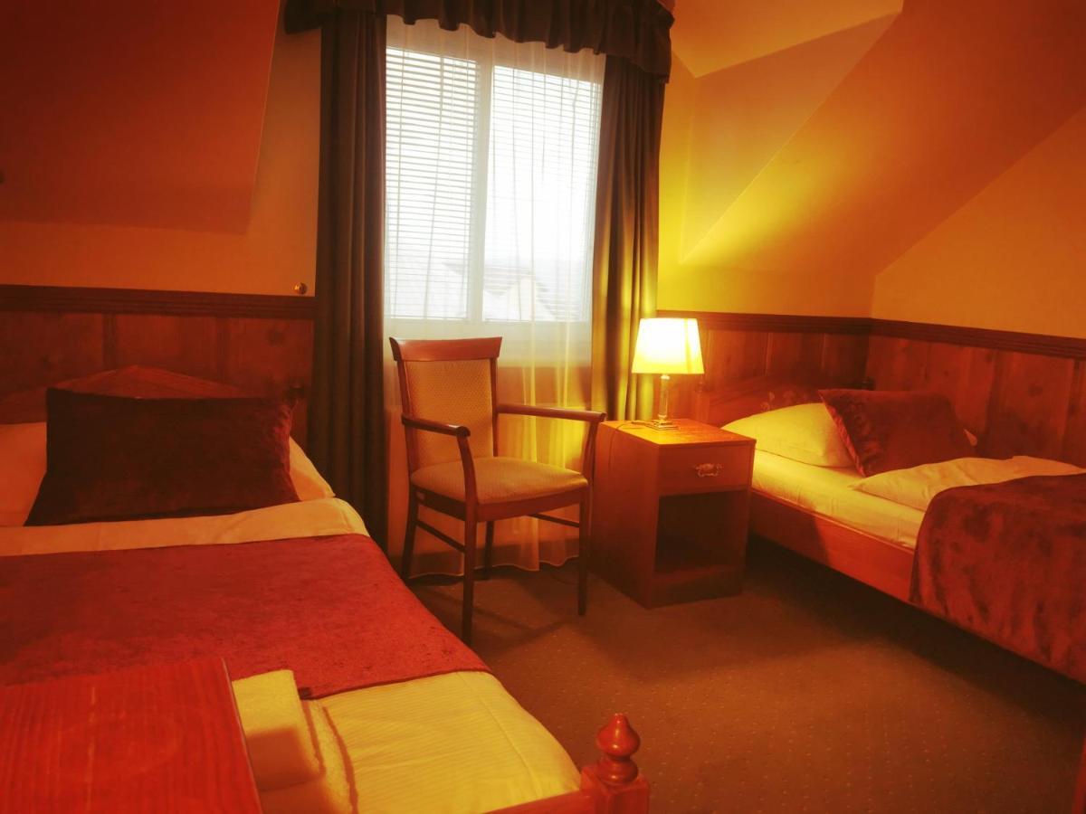 Zweibettzimmer